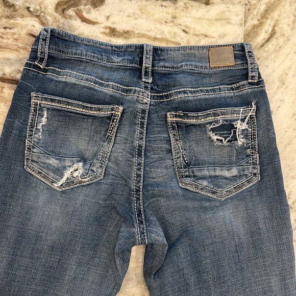 ***SOLD*** Day trip, skinny ankle jeans - Picture 2 of 5